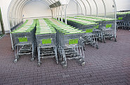 N�kupy v obchodn�m centru. Ilustra�n� foto