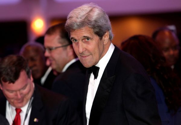John Kerry, Ve�e�e pro korespondenty