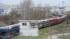 �koda Auto voz� zna�nou ��st hotov�ch voz� po �eleznici. Projekt v�stavby nov�ho p�ekladi�t� je ale zat�m odlo�en
