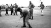 Che Guevara a Fidel Castro p�i golfu (b�ezen 1961)