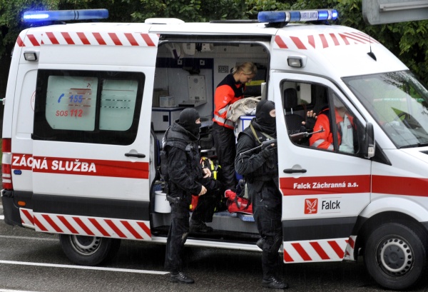 Stre�ba v Dev�nskej Novej Vsi. Foto: TASR