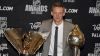 Útočník Corey Perry s Hartovou trofejí. Corey Perry