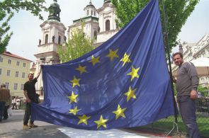 Protest proti EU v Praze
