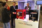 Tiskrny Easy 3D Maker od firmy Aroja na mezinrodnm strojrenskm veletrhu.