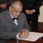 Klaus m��e jmenovat novou vl�du, strany podepsaly koali�n� smlouvu