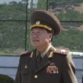 ��f politbyra severokorejsk� arm�dy �che Rjong-he s ��nsk�m doprovodem