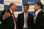 Hos�ami HNClubu boli:�ubom�r V�ny, minister dopravy, p��t a telekomunik�ci�, a Jozef Barta, gener�lny riadite� UniCredit Bank Slovakia.Peter Vavro, ��fredaktor Hospod�rskych nov�n. Sn�mky:Peter Mayer