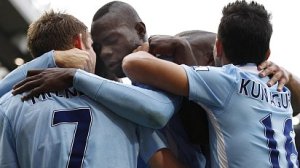 Fotbalist� Manchesteru City se raduj�.