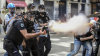 Tureck� policie proti demonstrant�m pou��v� slzn� plyn
