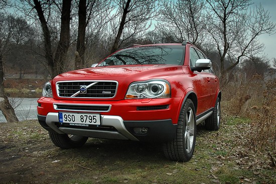 Volvo XC90 V8 R-Design Volvo XC90 V8 R-Design