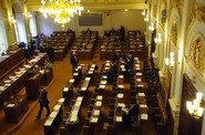 Poslaneck� sn�movna