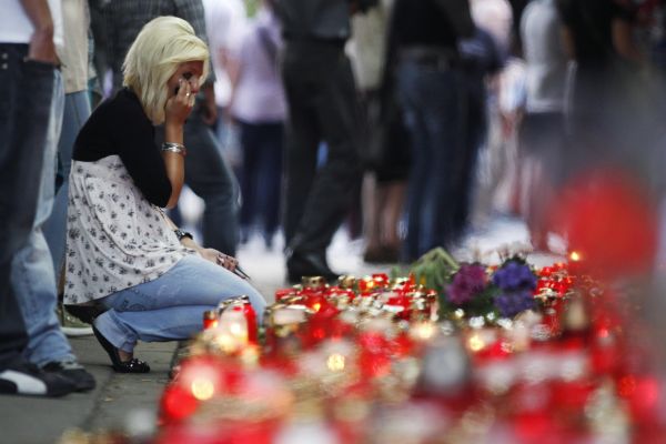 Sm�tok za obete Loveparade. Sn�mka: Reuters