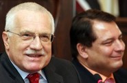 Václav Klaus zavítá na sjezd ČSSD. Vůbec poprvé. klaus_paroubek_185x122.jpg