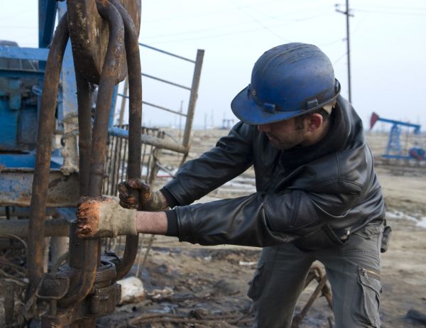 &Aacute;zerbajd�&aacute;n, ropa, t�ba