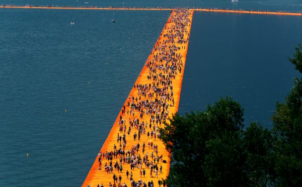 iseo, roma, Christ, instalace konceptu&aacute;ln&iacute;ho um�lce Christa