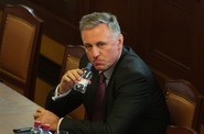 Mirek Topolánek bude v kampani bojovat proti "rudému nebezpečí"" Mirek Topolánek bude v kampani bojovat proti "rudému nebezpečí""
