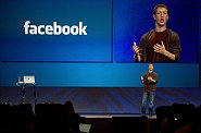 Archivn� sn�mek. Zakladatel a ��f Facebooku Mark Zuckerberg na v�ro�n� konferenci firmy v San Franciscu.