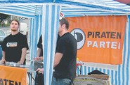 Německá pirátská strana jde do voleb. Německá pirátská strana jde do voleb.