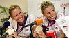 Lucie Hradeck� (vlevo) a Andrea Hlav��kov� po �sp�chu na olympijsk�ch hr�ch 2012