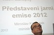 Ministr financí Miroslav Kalousek představuje další emisi dluhopisů pro občany. Ministr financí Miroslav Kalousek představuje další emisi dluhopisů pro občany.