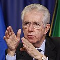 Italský premiér Mario Monti je optimistou. O přínosu eura nepochybuje a věří, že vyvede Itálii z krize. "Jsem odhodlán pokračovat v reformách," říká. Italský premiér Mario Monti