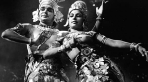 Uday a Amala Shankar na pl�tn� tan�ili pouze ve filmu Kalpana.