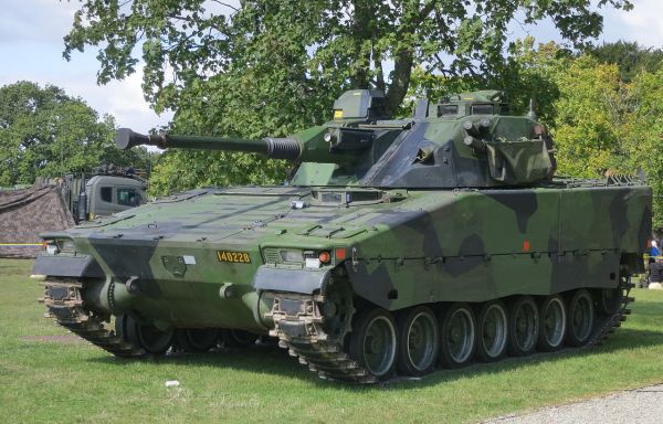 CV90