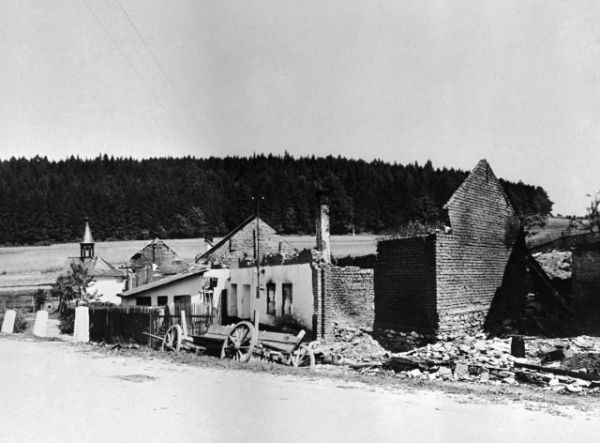 Moravsk� vesnice Javo���ko, rok 1945