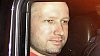 Norsk� vrah Anders Behring Breivik v policejn�m aut�