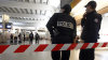 Francouzsk� policie hl�d� m�sto, kde mu� pobodal voj�ka.