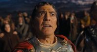 Do eskch kin film Ave, Caesar! vstoup 3. bezna 2016.