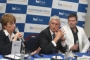 Na HNClube diskutovali s hos�ami aj Anna Zemanov�, ved�ca oddelenia komun�lnych �verov �SOB, a Milan Murga�, predseda Banskobystrick�ho samospr�vneho kraja. Vpravo Peter Vavro, ��fredaktor HN.