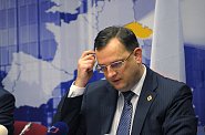 Premi�r Petr Ne�as
