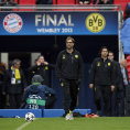 Tren�r J�rgen Klopp (uprost�ed) na tr�ninku Dortmundu p�ed fin�le Ligy mistr�