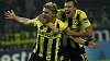 Fotbalist� Dortmundu Marcel Schmelzer (vlevo) a Kevin Grosskreutz se raduj� z g�lu proti Realu Madrid.