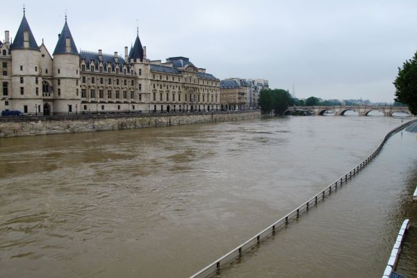 Z&aacute;plavy v Pa�&iacute;�i