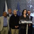 Vl�da Petra Ne�ase ozn�mila v pond�l� demisi