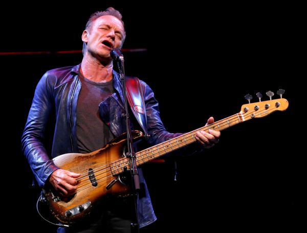 hudebn&iacute;k Sting