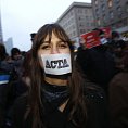 Demonstrace proti smlouvě ACTA ve Varšavě