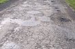 V�t�z ankety o nejhor�� d�ru 2012 - silnice III. t��dy u Ok�e�ic na T�eb��sku.