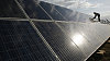 Ameri�t� v�robci sol�rn�ch panel� krachuj� kv�li levn� ��nsk� konkurenci.