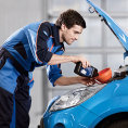 Servis automobilu, ilustrační