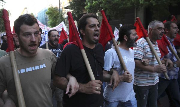 Atény, protesty proti návrhu vitel