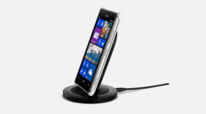 Nokia Lumia 925 na ofici�ln�ch sn�mc�ch