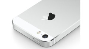 Design Apple je dnes už úplně jiný. Apple iPhone 5S
