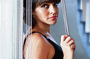 Novou desku Little Broken Hearts natočila Norah Jones s producentem Dangerem Mousem.