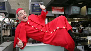 Jeden z nejbohat��ch irsk�ch podnikatel� a ��f Ryanair Michael O�Leary je ochoten ud�lat pro PR sv� firmy cokoliv.