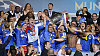Fotbalisté Chelsea se radují z triumfu v Lize mistrů.