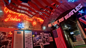 Muzeum The Beatles Story mapuje život nejslavnější čtveřice z Liverpoolu. Muzeum The Beatles Story mapuje život nejslavnější čtveřice z Liverpoolu.