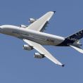 Airbus A380 na aerosalonu v Paříži. Airbus A380 na aerosalonu v Paříži.